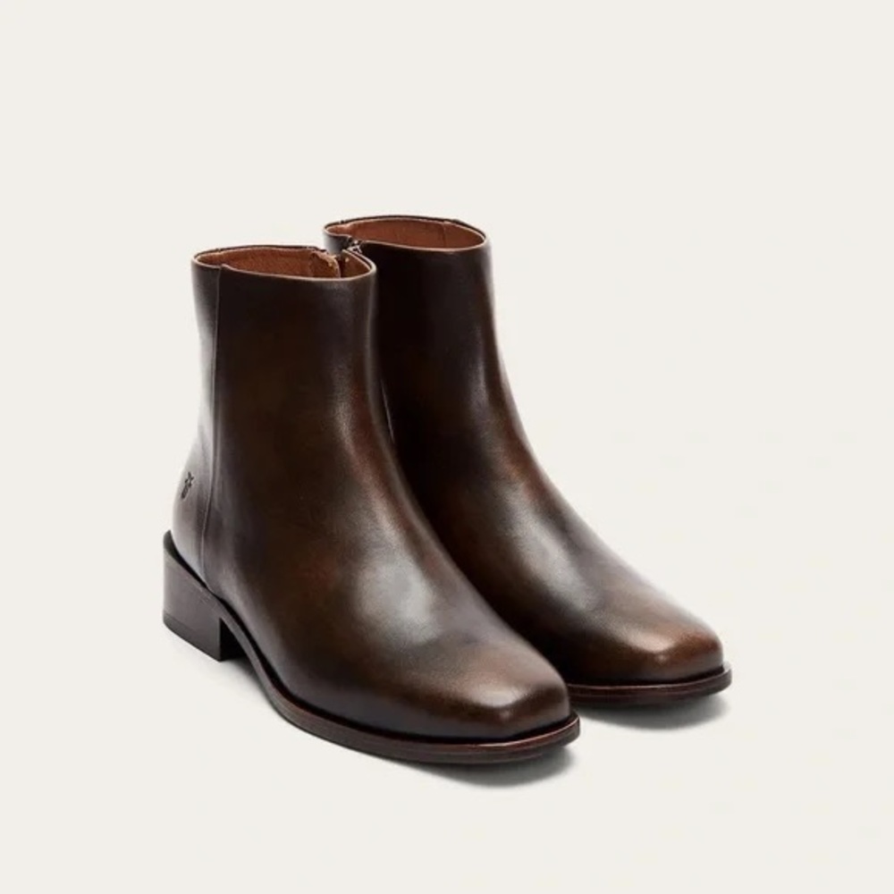Frye River Inside Zip Bootie in Bronze, 7.5